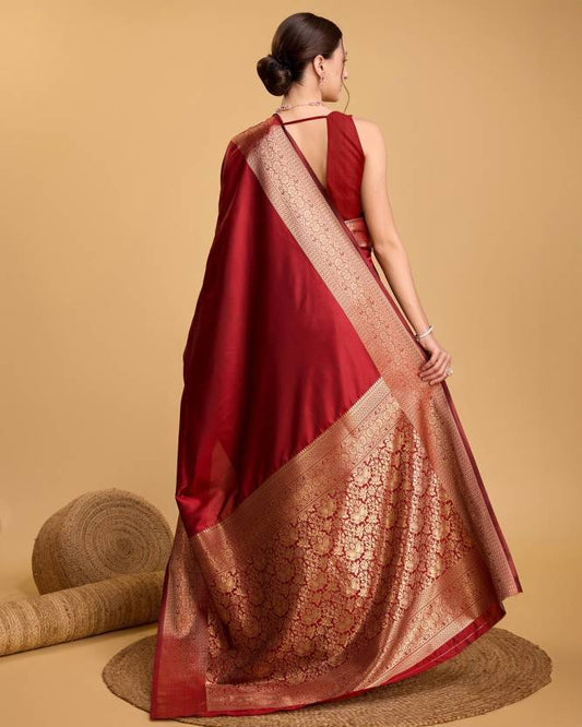 Red Kanjivaram Silk Saree with Rich Golden Zari Border & Pallu