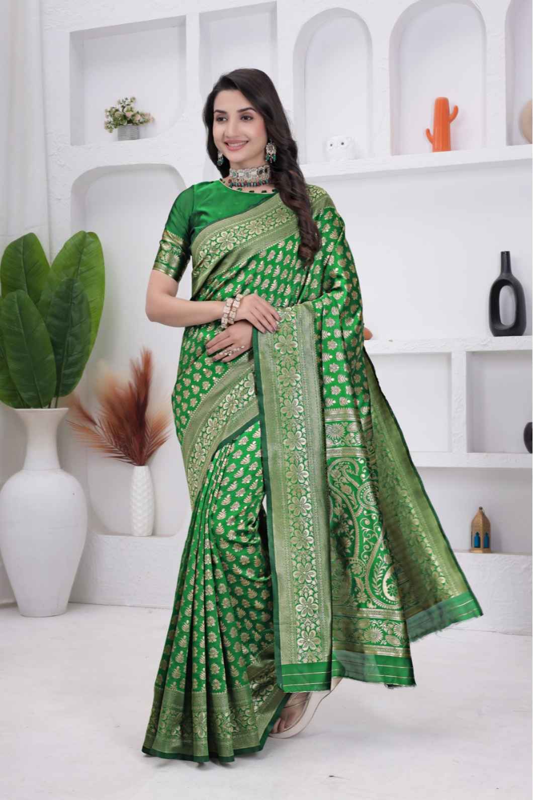 Parot Banarasi Soft Silk Saree for Women with Rich Zari Jacquard Weaving | Daily Wear - Blouse Piece Included (Copy)