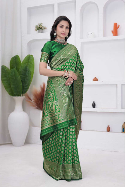 Parot Banarasi Soft Silk Saree for Women with Rich Zari Jacquard Weaving | Daily Wear - Blouse Piece Included (Copy)