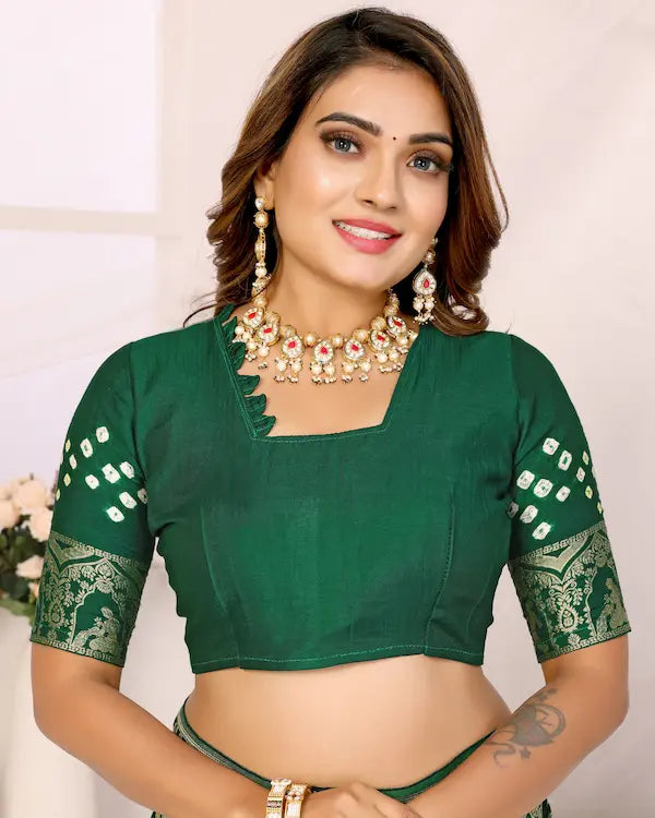 Mehndi Grid Green Bandhani Saree with Golden Dandiya Pallu | Gaji Silk Fabric